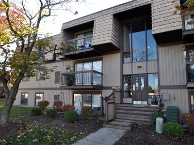 9800 Cove Dr UNIT 3H, North Royalton, OH, 44133