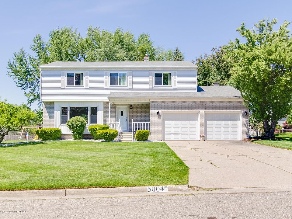 1st image of 5004 Applewood Dr