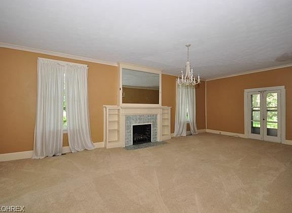 3rd image of 929 Convers Ave