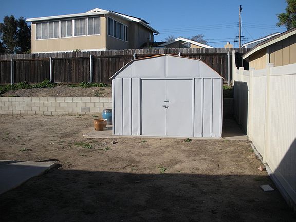 2nd image of 7062 Windward St