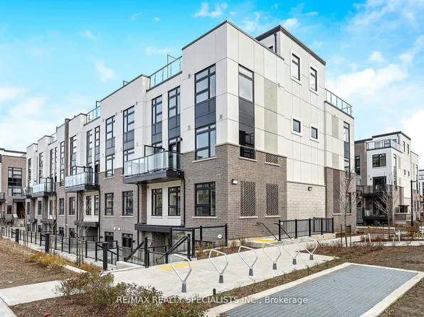 1569 Rose Way #108, Milton, ON L9E 1V8