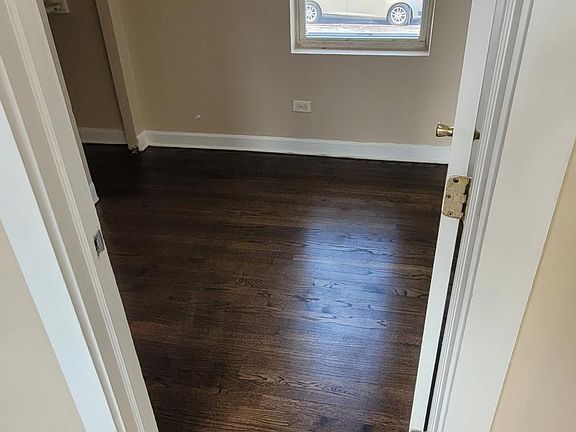 5th image of 1603 S Avers Ave Front 1