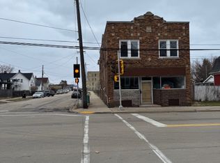 945 N Memorial Dr #1-2-3, Racine, WI 53404