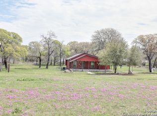 2517 County Road 120, Floresville, TX 78114