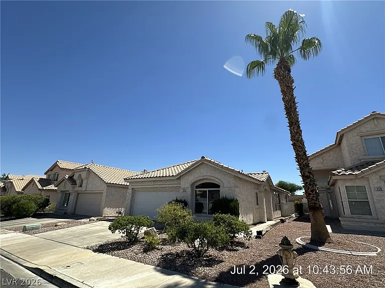 122 McLaren St — Photo 51