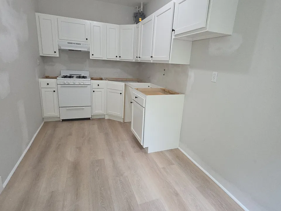 110 Brainerd Rd #15