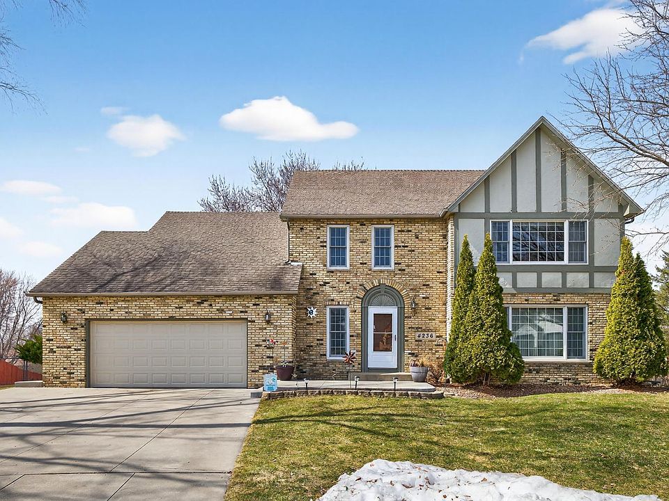 1st image of 4236 Stoneham Ln NW