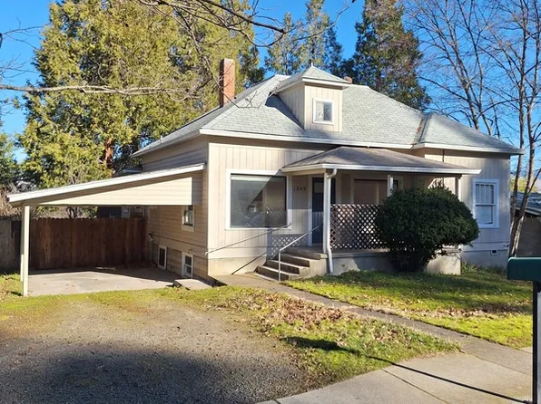 1049 Ashland St, Ashland, OR 97520