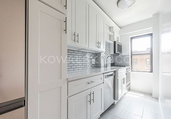 2nd image of 180 W Houston St #7F