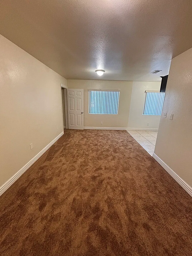 4 bed, 1600 sqft, $3,500 — Photo 4