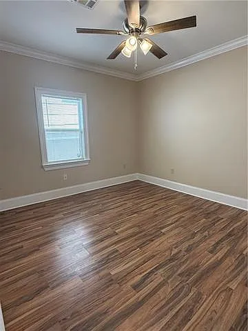 2102 S Lopez St — Photo 4