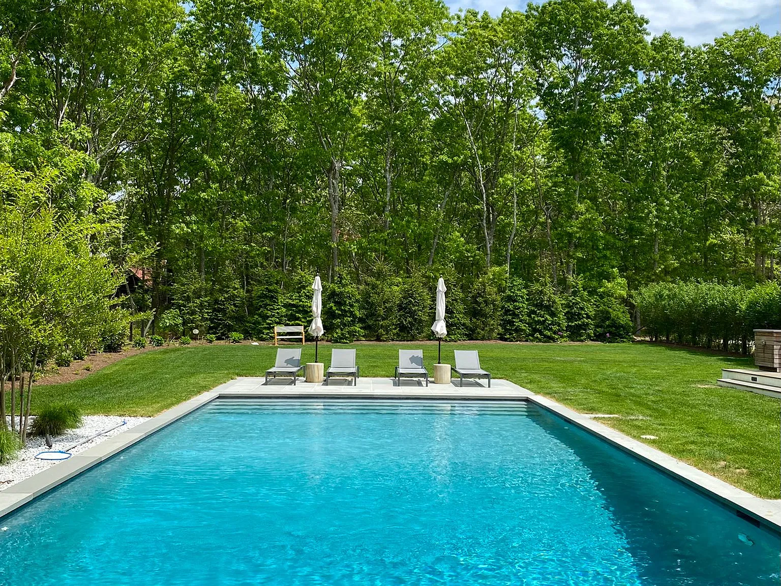 Stunning Custom Sagaponack 6 Bed — Photo 4