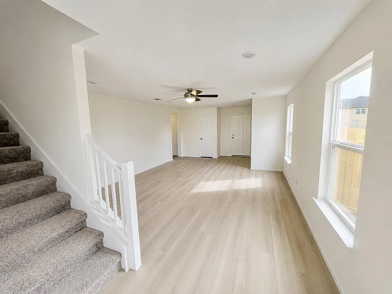 13501 Martha Washington Pl — Photo 5