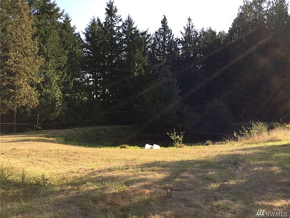 3rd image of 124 Kerri Ln