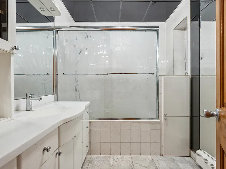 2908 Avenue X #2A — Photo 2