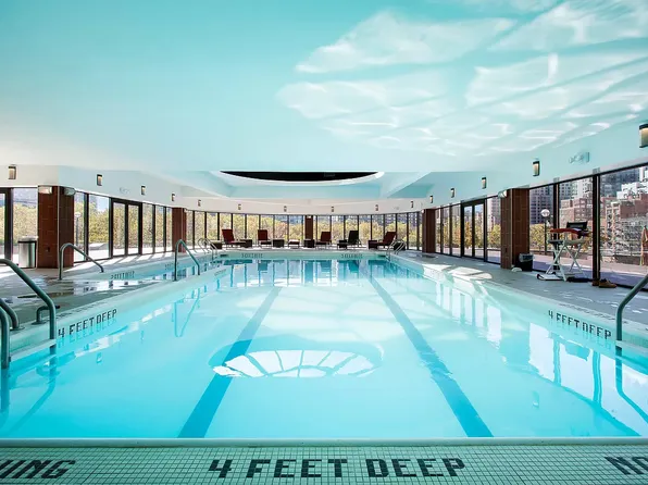 330 East 38th Street image 11 of 14