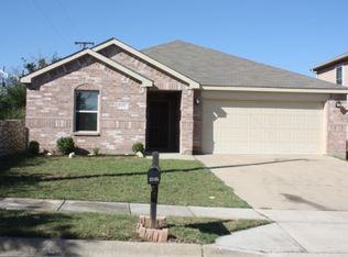 2145 Sims Dr, Fort Worth, TX 76119