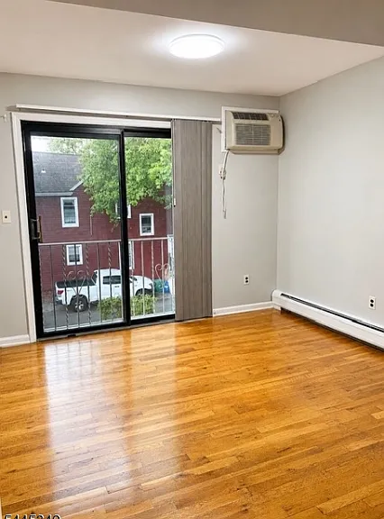 120 Fairview Ave #3B — Photo 6