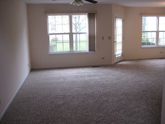 3rd image of 7053 Buchanan Dr