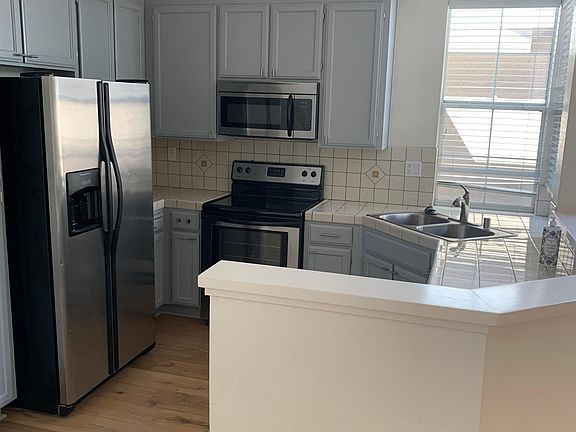3rd image of 7768 Tuscany Dr