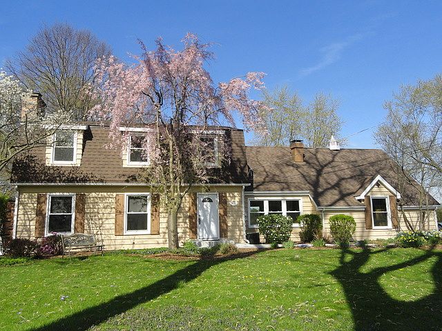 1st image of 10S048 Leonard Dr