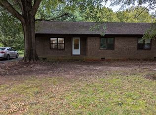 300 Taylor Rd APT B, Stanley, NC 28164