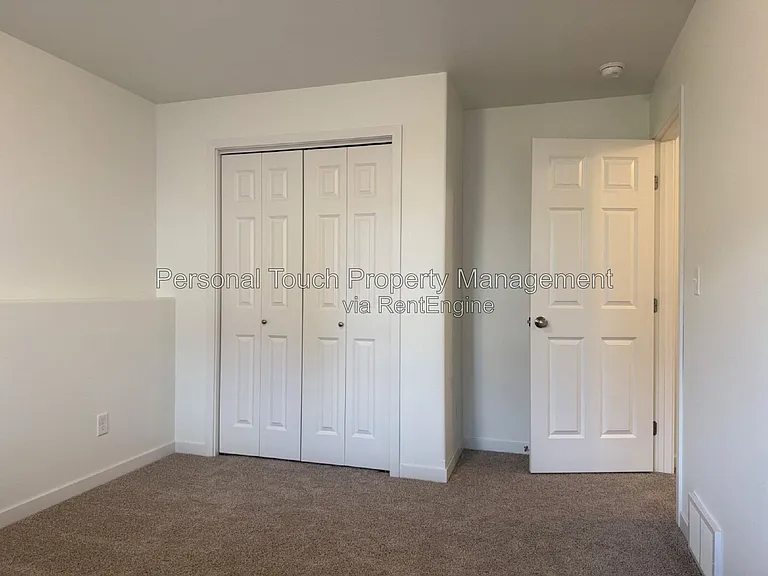 6767 32nd St S — Photo 33