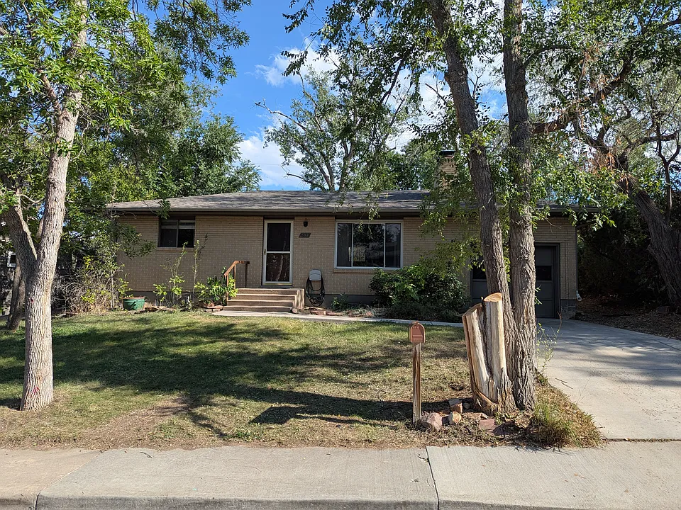 4632 Gordon Dr
