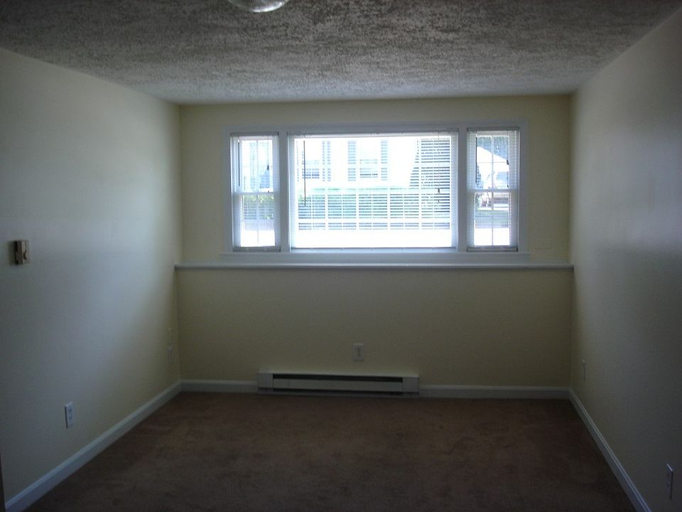 6 Groton Harvard Rd APT 1, Ayer, MA 01432 Zillow