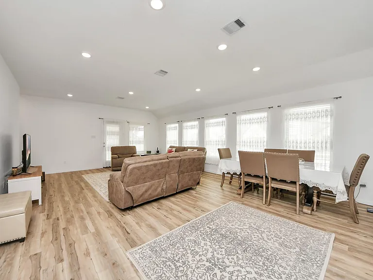 21927 Citrus Grove Ct — Photo 18