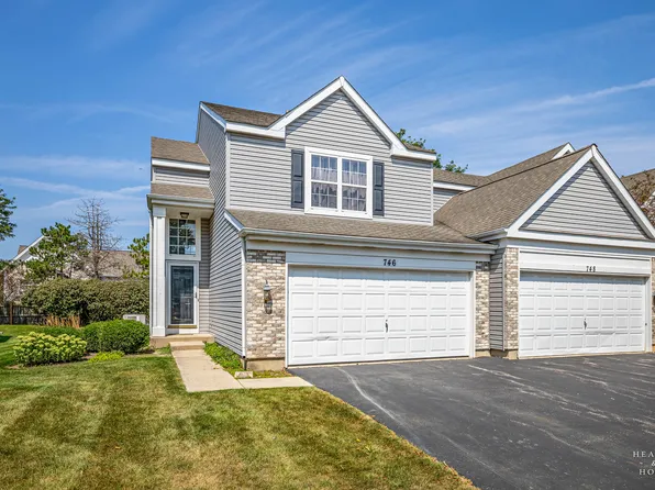 746 Savannah Ln, Crystal Lake, IL 60014