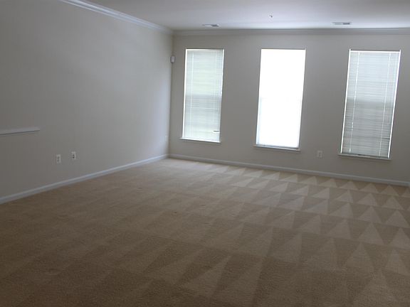 3rd image of 2409 Rainswood Ln