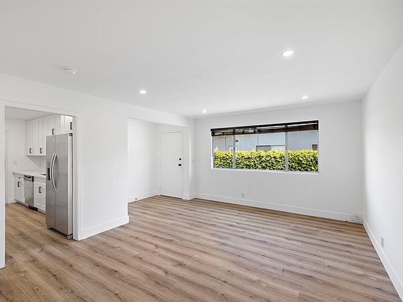 4th image of 2350 Santa Ana Ave APT C