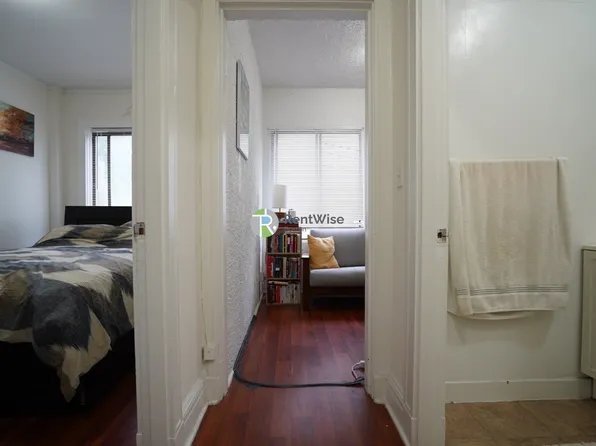 230 Walnut St APT 31B, Newton, MA 02460