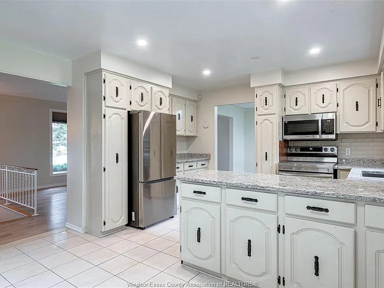 398 Brighton Rd — Photo 17
