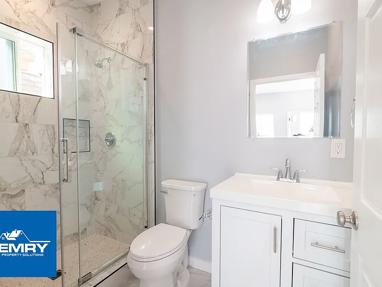 10624 Swinton Ave — Photo 12