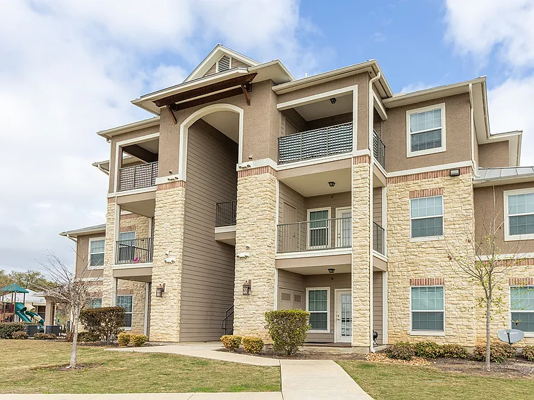Masters Ranch Apartments — Photo 20