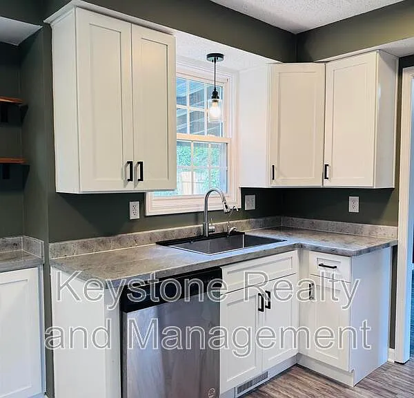 474 Bamburg Dr — Photo 10