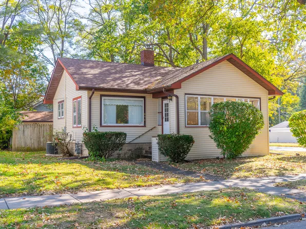 894 S Osborn Ave, Kankakee, IL 60901