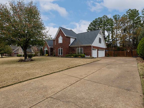 5th image of 8480 Wolf Trace Ln