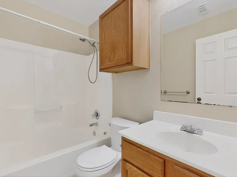 117 W Wilson Ave — Photo 24