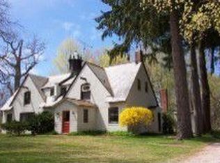 2 South St, Stockbridge, MA 01262