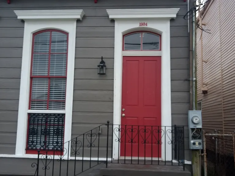 1922-1924 Ursulines Ave — Photo 14