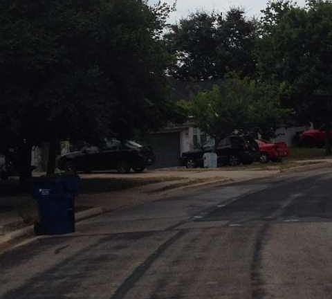 5th image of 1514 Parkwood Dr