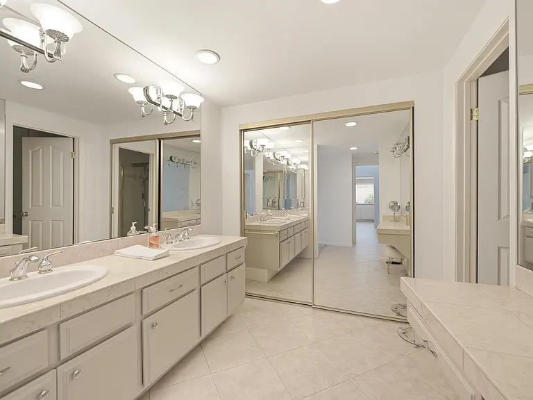2379 Leeward Cir — Photo 28