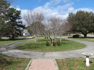 6034 Dolphin Rd, Oriental, NC 28571