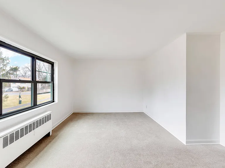Tivoli Park Apartments — Photo 29