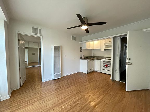 4th image of 420 Oakland Ave #19