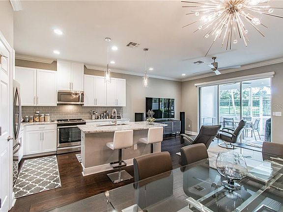 5th image of 1116 Coral Ln