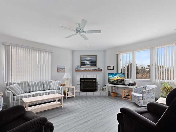 5th image of 2541 Haven Ave APT 2541